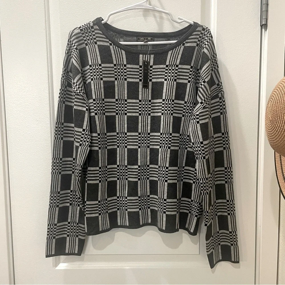 NEW…LETY & ME Geo Pattern Sweater - Picture 3 of 5